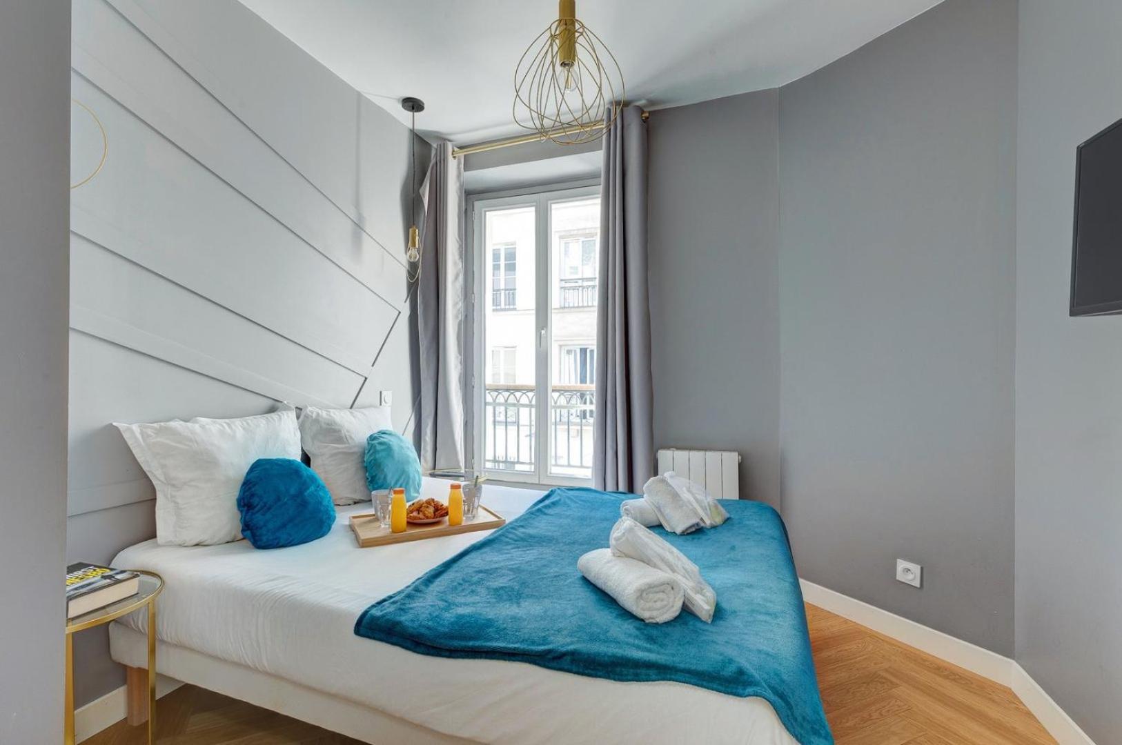 223-suite Rothschild Apartment *